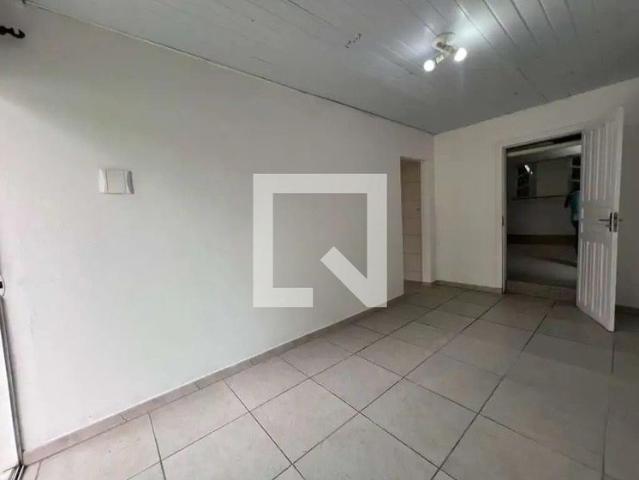 Casa aluguel em Região Geográfica Imediata de Florianópolis, São José