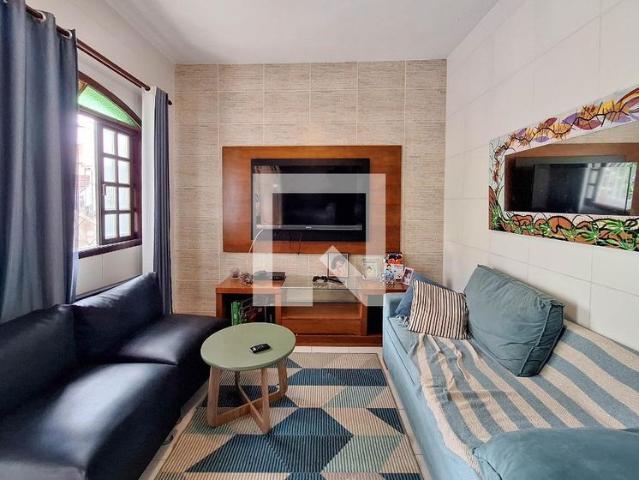 Casa aluguel em Região Geográfica Imediata do Rio de Janeiro, Região Metropolitana do Rio de Janeiro