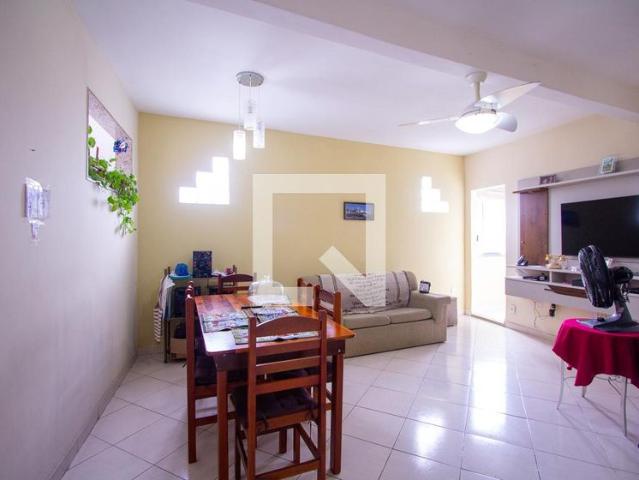 Casa aluguel em Região Geográfica Imediata do Rio de Janeiro, Região Metropolitana do Rio de Janeiro