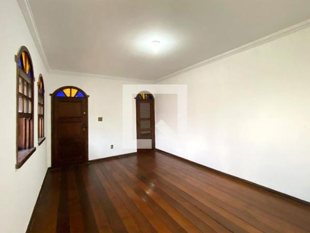 Casa aluguel em Região Geográfica Imediata de Belo Horizonte, Região Metropolitana de Belo Horizonte