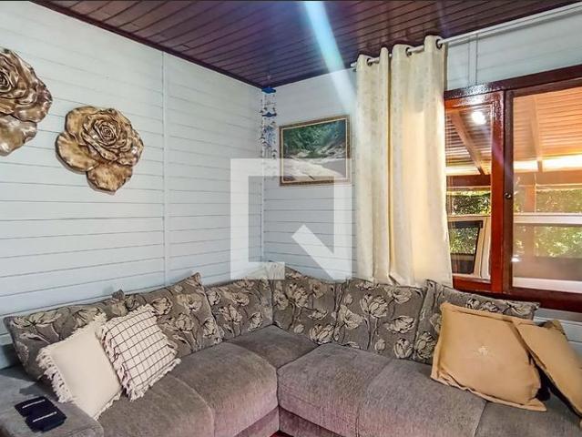 Casa aluguel em Região Geográfica Imediata de Porto Alegre, Região Metropolitana de Porto Alegre