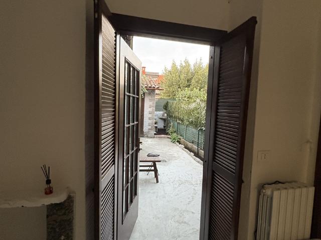 Villa Indipendente in affitto a Pavia, Lombardia
