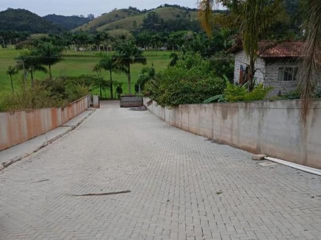 Casa venda em Guararema