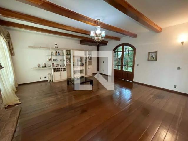 Casa aluguel em Região Geográfica Imediata de Belo Horizonte, Região Metropolitana de Belo Horizonte