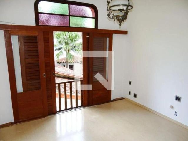 Casa aluguel em Região Geográfica Imediata de Belo Horizonte, Região Metropolitana de Belo Horizonte