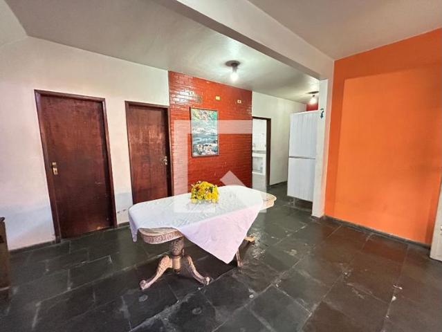 Casa aluguel em Região Geográfica Imediata do Rio de Janeiro, Região Metropolitana do Rio de Janeiro