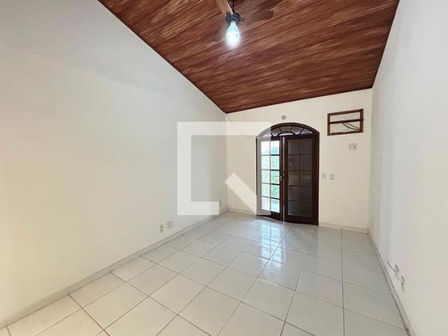 Casa aluguel em Região Geográfica Imediata do Rio de Janeiro, Região Metropolitana do Rio de Janeiro