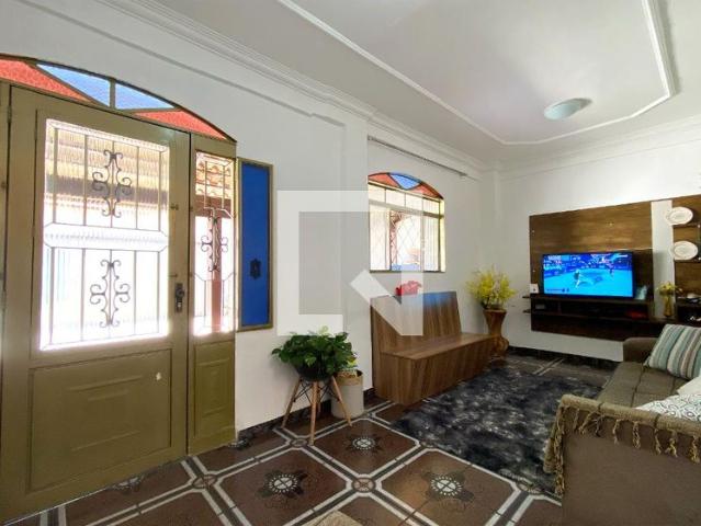 Casa aluguel em Região Geográfica Imediata de Belo Horizonte, Região Metropolitana de Belo Horizonte
