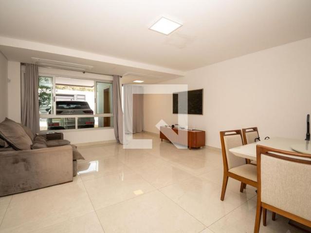 Casa venda em Região Geográfica Imediata de Belo Horizonte, Região Metropolitana de Belo Horizonte