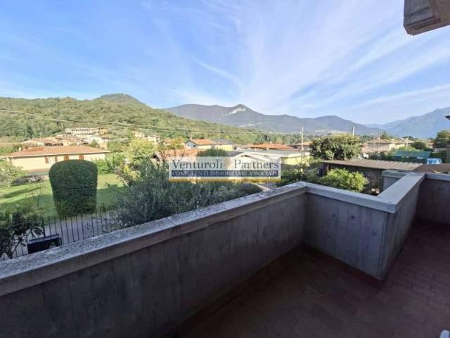 Villa Indipendente in affitto a Gavardo, Brescia