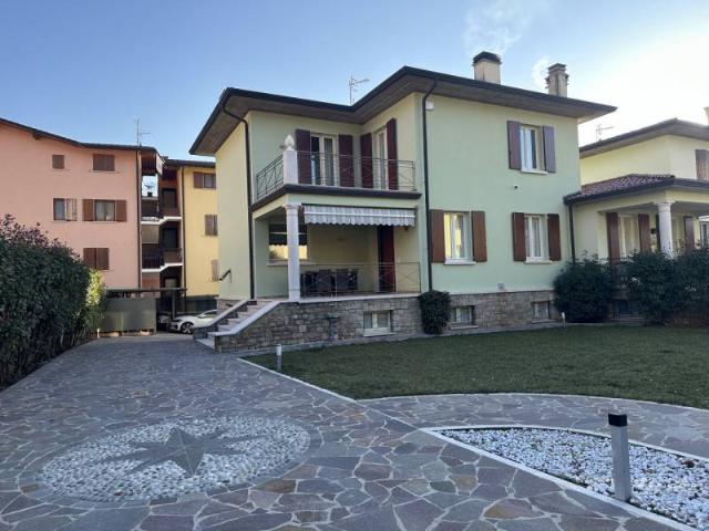 Villa Indipendente in vendita a Botticino, Brescia