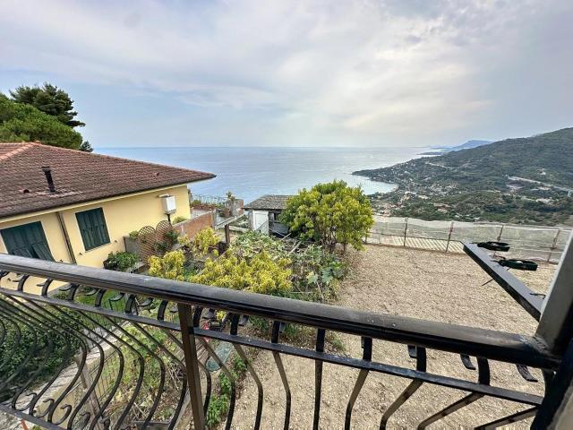 Casa in vendita a Mortola Inferiore, Ventimiglia