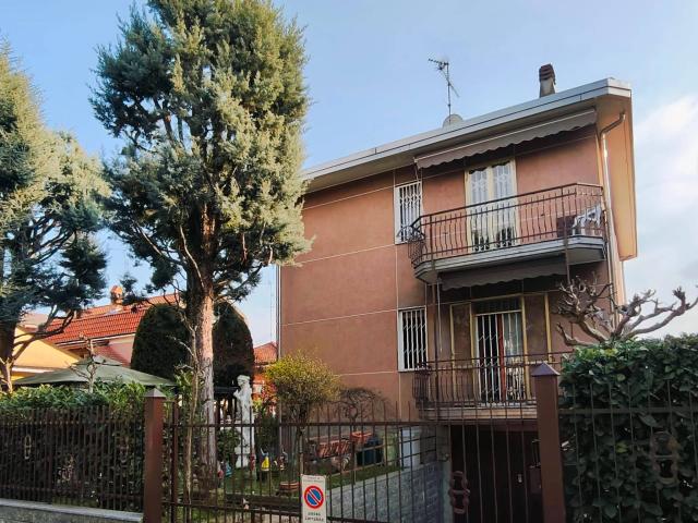 Villa Indipendente in vendita a Zona Omogenea Milano Nord, Cinisello Balsamo
