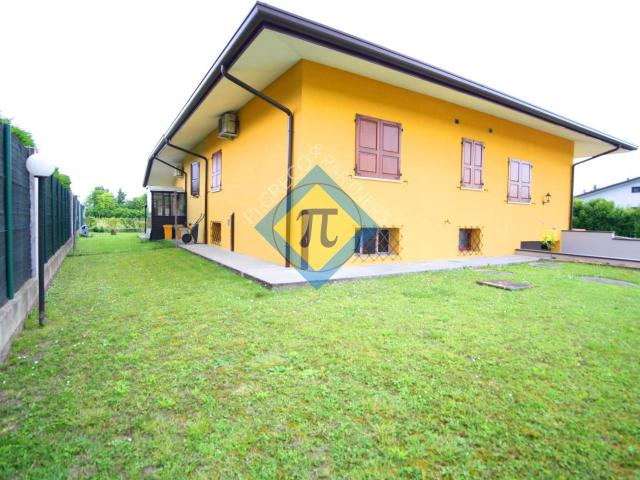 Villa Indipendente in vendita a San Giorgio Della Richinvelda, Friuli-Venezia Giulia