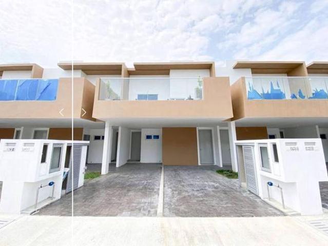 Terraced House for sale in Tanjong Sepat, Selangor