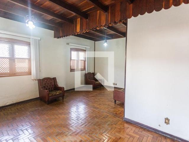 Casa venda em Regional Leste, Belo Horizonte
