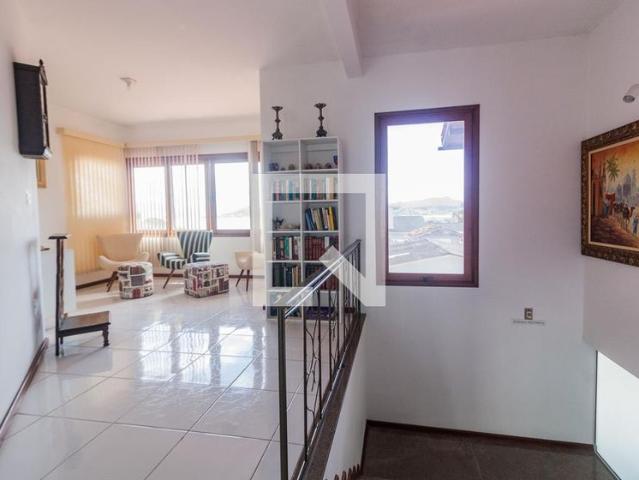 Casa aluguel em Região Geográfica Imediata de Florianópolis, Desterro
