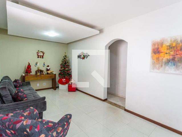 Casa aluguel em Região Geográfica Imediata de Belo Horizonte, Região Metropolitana de Belo Horizonte