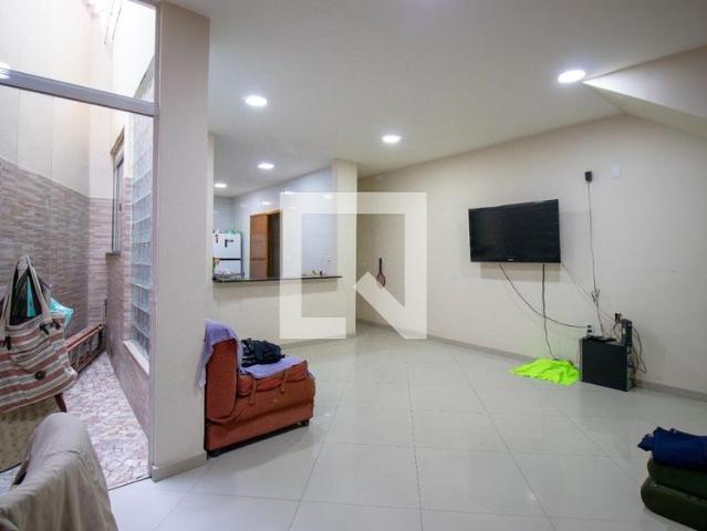 Casa aluguel em Região Geográfica Imediata do Rio de Janeiro, Região Metropolitana do Rio de Janeiro