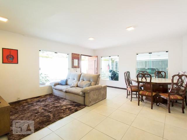 Casa aluguel em Jardim da Saúde, São Paulo