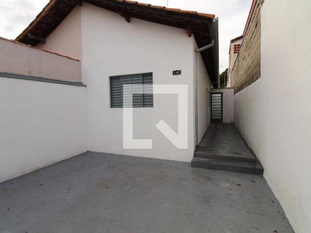 Casa aluguel em Região Imediata de São José dos Campos, Região Metropolitana do Vale do Paraíba e Litoral Norte