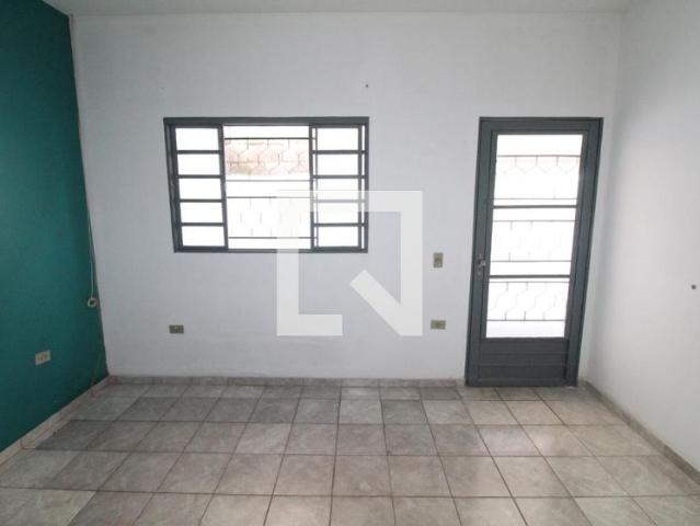 Casa aluguel em Região Imediata de São José dos Campos, Região Metropolitana do Vale do Paraíba e Litoral Norte