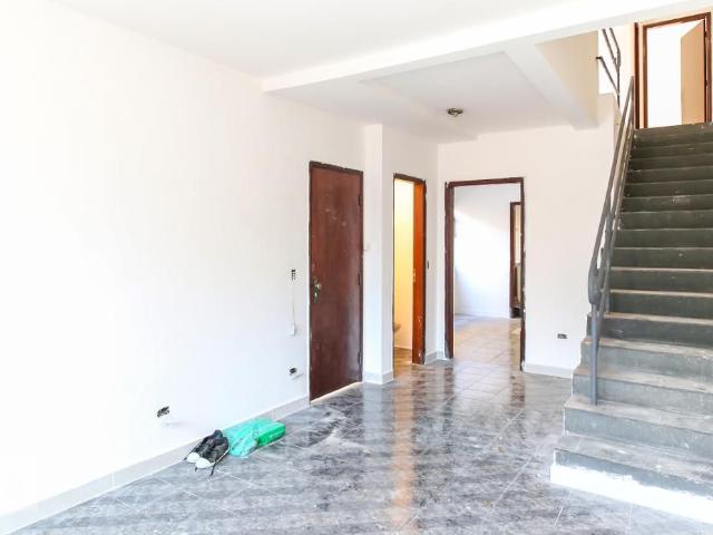 Casa aluguel em Região Imediata de São José dos Campos, Região Metropolitana do Vale do Paraíba e Litoral Norte