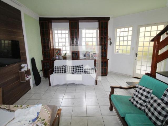 Casa aluguel em Região Imediata de São José dos Campos, Região Metropolitana do Vale do Paraíba e Litoral Norte