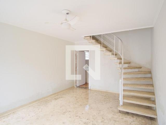 Casa aluguel em Pari, Biritiba-Mirim