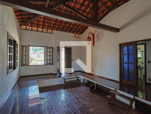 Casa aluguel em Região Geográfica Imediata de Belo Horizonte, Região Metropolitana de Belo Horizonte