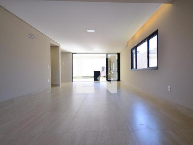 Casa aluguel em Região Geográfica Imediata de Belo Horizonte, Região Metropolitana de Belo Horizonte