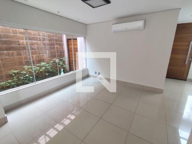Casa aluguel em Região Geográfica Imediata de Uberlândia, Oliveira Fortes