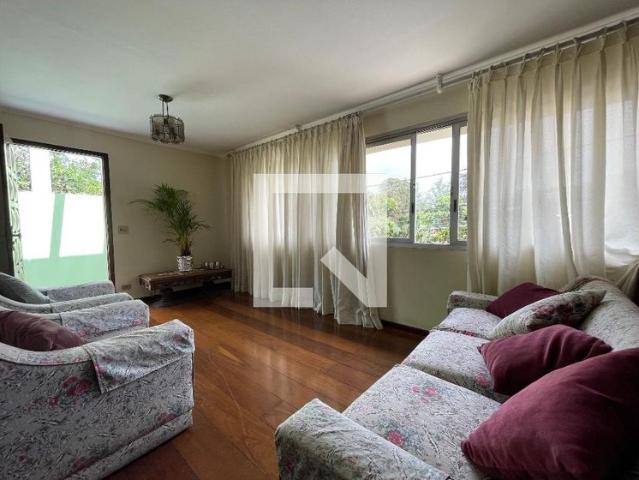 Casa aluguel em Região Imediata de São Paulo, Região Metropolitana de São Paulo