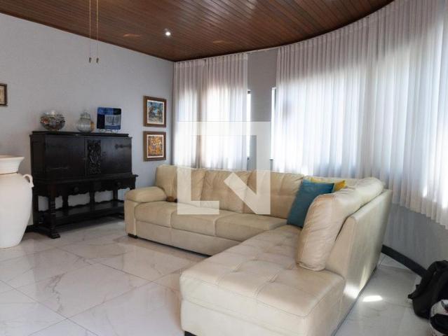 Casa aluguel em Região Geográfica Imediata de Belo Horizonte, Região Metropolitana de Belo Horizonte