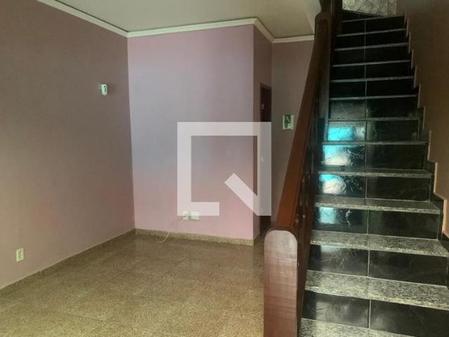 Casa aluguel em Região Geográfica Imediata do Rio de Janeiro, Região Metropolitana do Rio de Janeiro