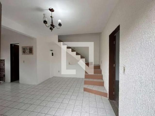 Casa aluguel em Região Geográfica Imediata de Florianópolis, Desterro