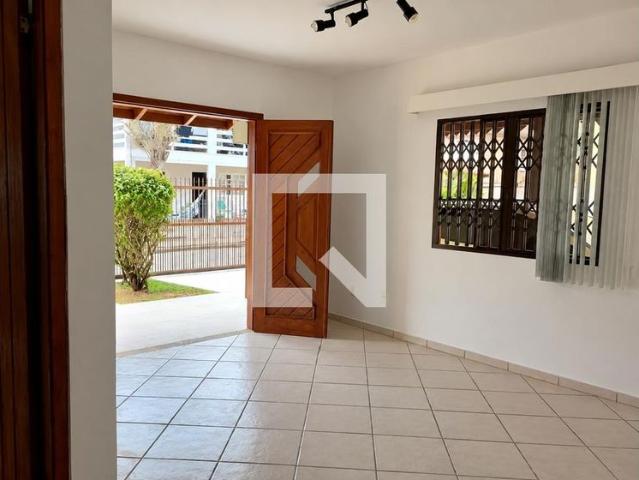 Casa aluguel em Cachoeira do Bom Jesus Leste, Florianópolis