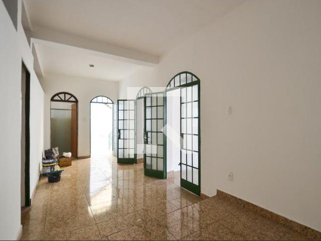 Casa aluguel em Regional Nordeste, Belo Horizonte