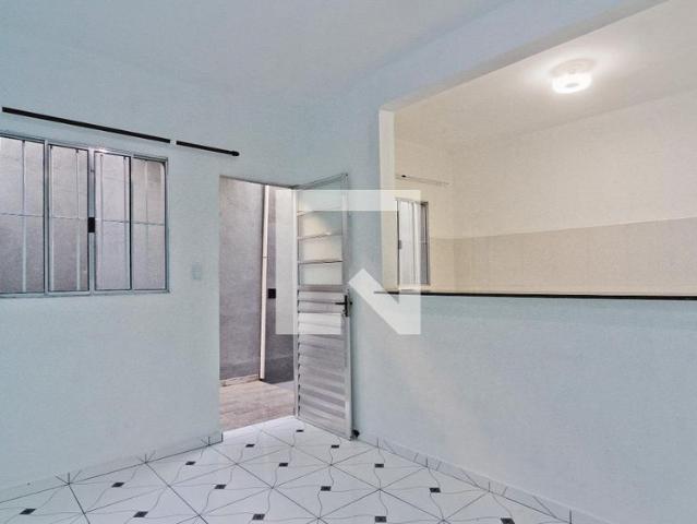 Casa aluguel em Vila Aristeu Valente, São Paulo