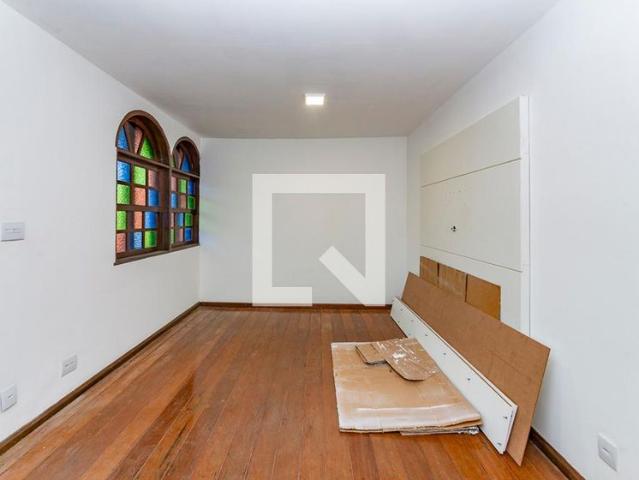 Casa aluguel em Região Geográfica Imediata de Belo Horizonte, Região Metropolitana de Belo Horizonte