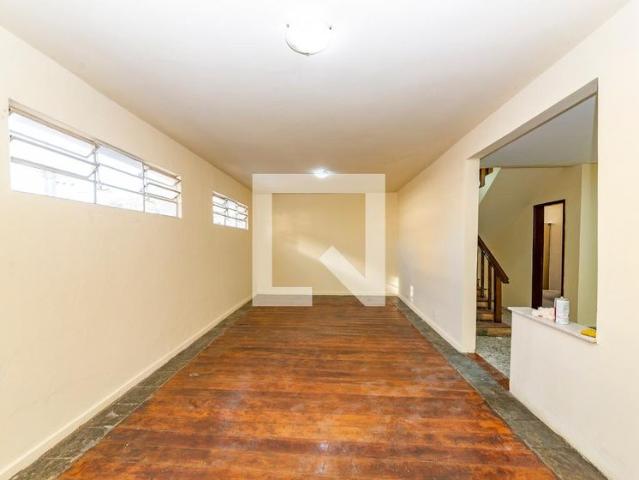 Casa aluguel em Região Geográfica Imediata de Belo Horizonte, Região Metropolitana de Belo Horizonte
