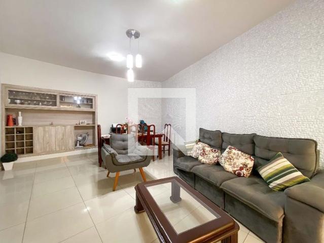 Casa aluguel em Região Geográfica Imediata de Belo Horizonte, Região Metropolitana de Belo Horizonte