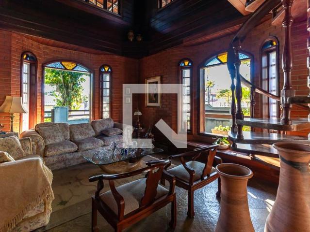 Casa aluguel em Região Geográfica Imediata do Rio de Janeiro, Região Metropolitana do Rio de Janeiro