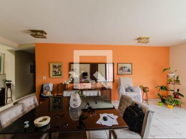 Casa aluguel em Região Imediata de São Paulo, Região Metropolitana de São Paulo