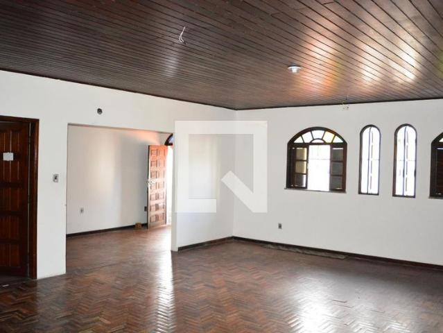 Casa aluguel em Região Geográfica Imediata de Salvador, Região Metropolitana de Salvador