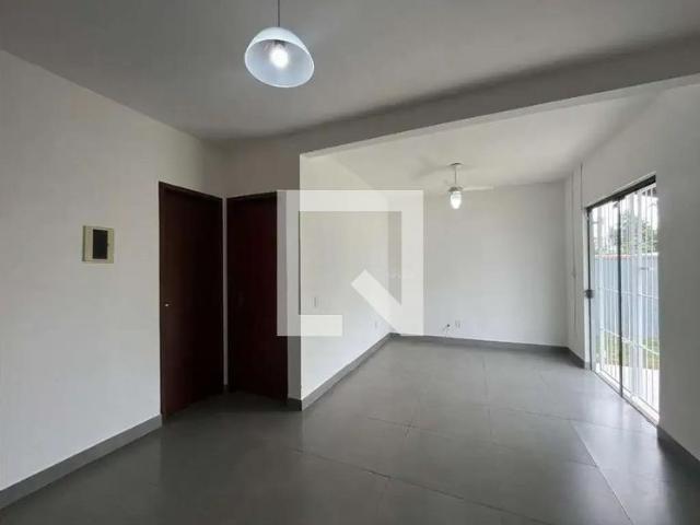Casa aluguel em Região Geográfica Imediata de Florianópolis, Desterro