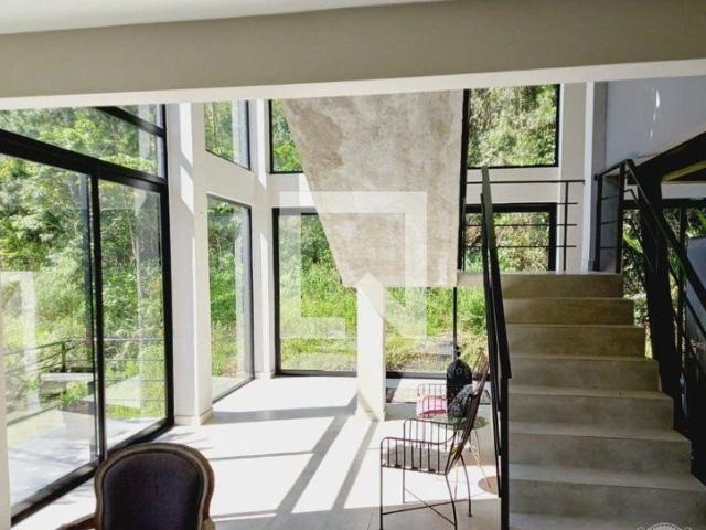 Casa aluguel em Região Geográfica Imediata de Florianópolis, Desterro