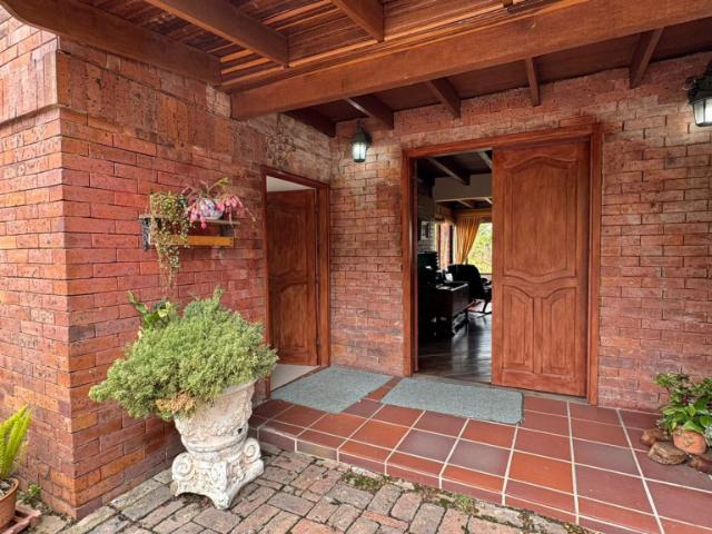 Casa Campestre En Arriendo En Chia En Altos De Yerbabuena A278667