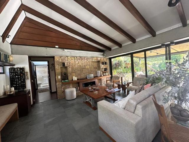 Casa Campestre En Arriendo En El Carmen De Viboral A156425