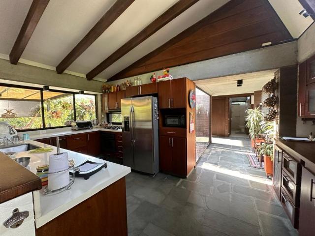 Casa Campestre En Arriendo En El Carmen De Viboral A156425